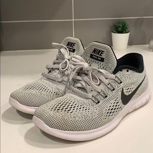Nike Free Runs